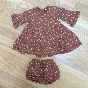 Quincy Mae - Dress with matching Bloomers - size 12 - 18 mos